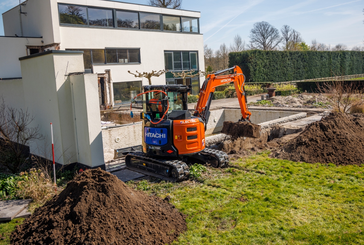 Hitachi ZX55U-6EB