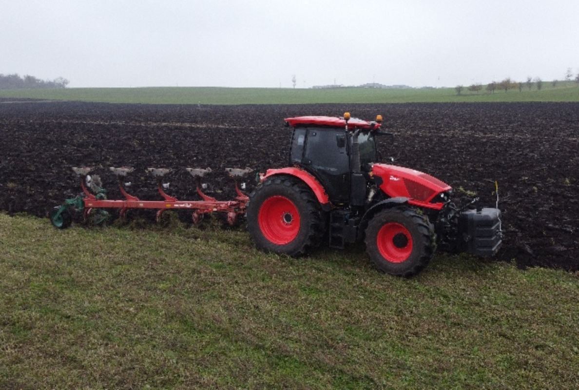 Farmer's Story: Series 6 in Action on the Farm