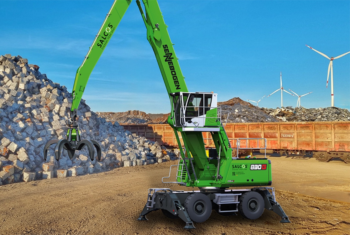 The double green SENNEBOGEN 830 G made of CO2-reduced steel is a joint decarbonization project of SENNEBOGEN Maschinenfabrik and the steel producer Salzgitter AG.