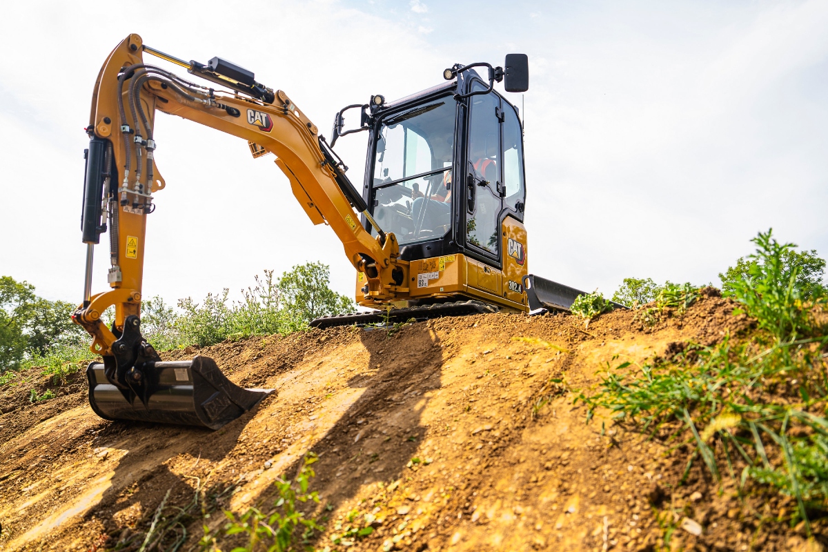 Cat® 302.4 CR mini excavator