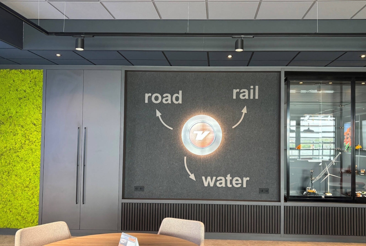 A Trimodal Terminal: Connecting Road, Rail and Water