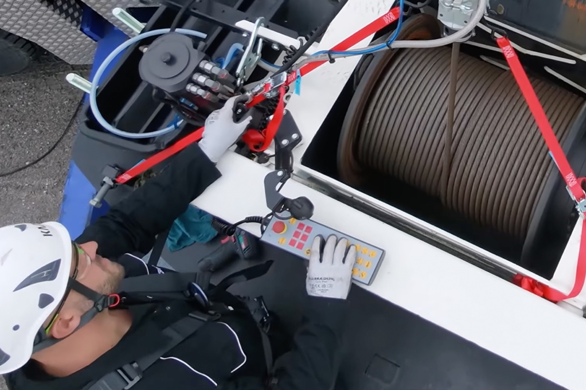 Customer feedback expands versatility of Grove’s Wire Rope Cleaner