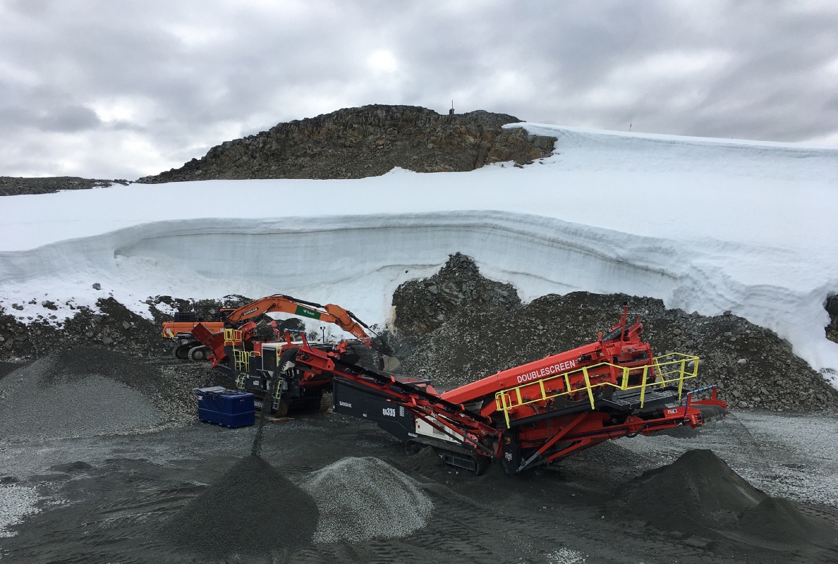 BAM Antarctica Sandvik QH332 QA335