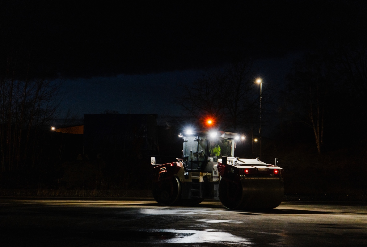 Dynapac Reenters the 16-Ton Asphalt Roller Class with the CC7000 VI
