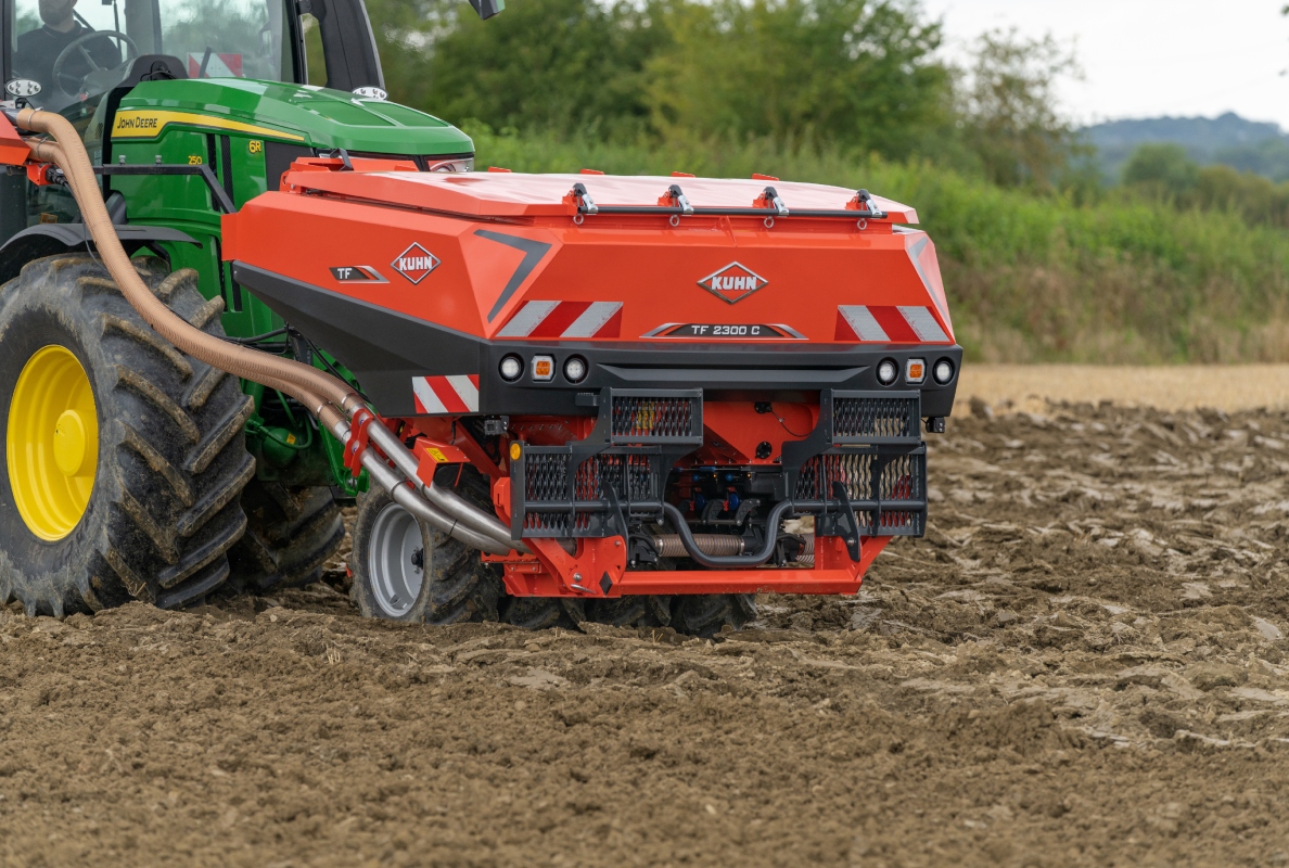 Front double hopper TF 2300 C