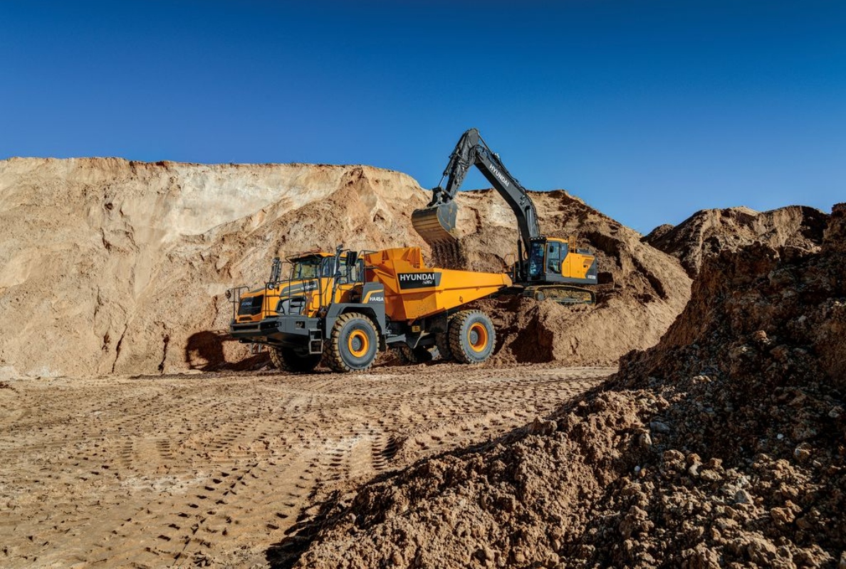 Hyundai launches two axle 45-tonne articulated truck