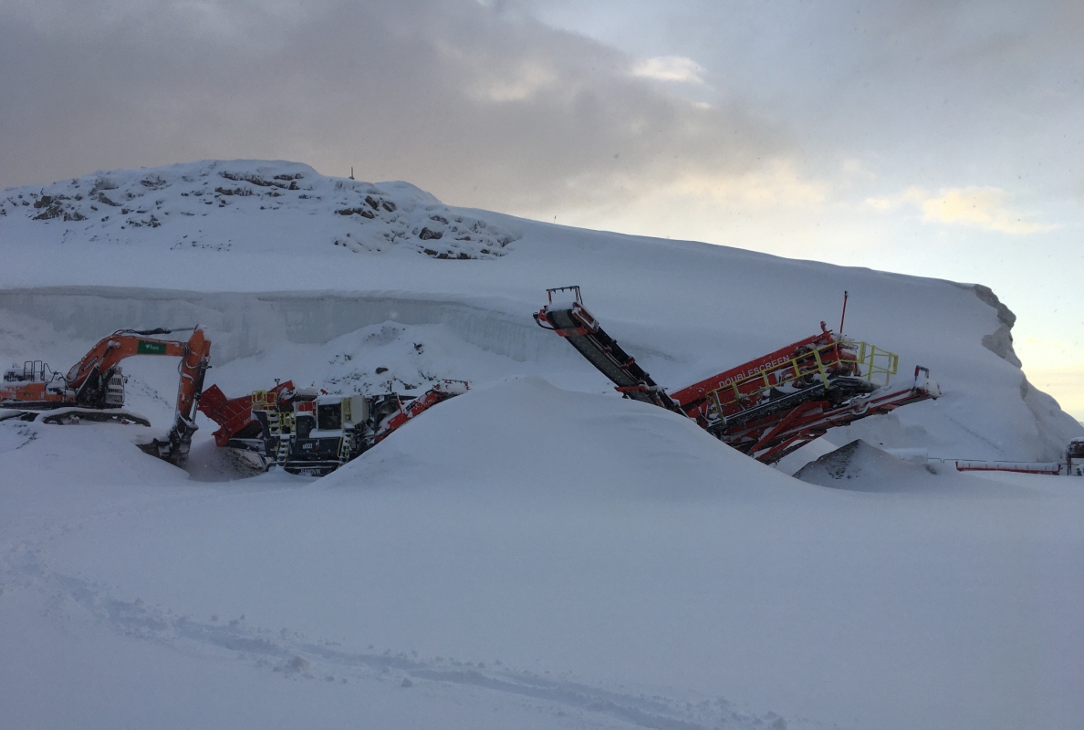 BAM Antarctica QH332 QA335