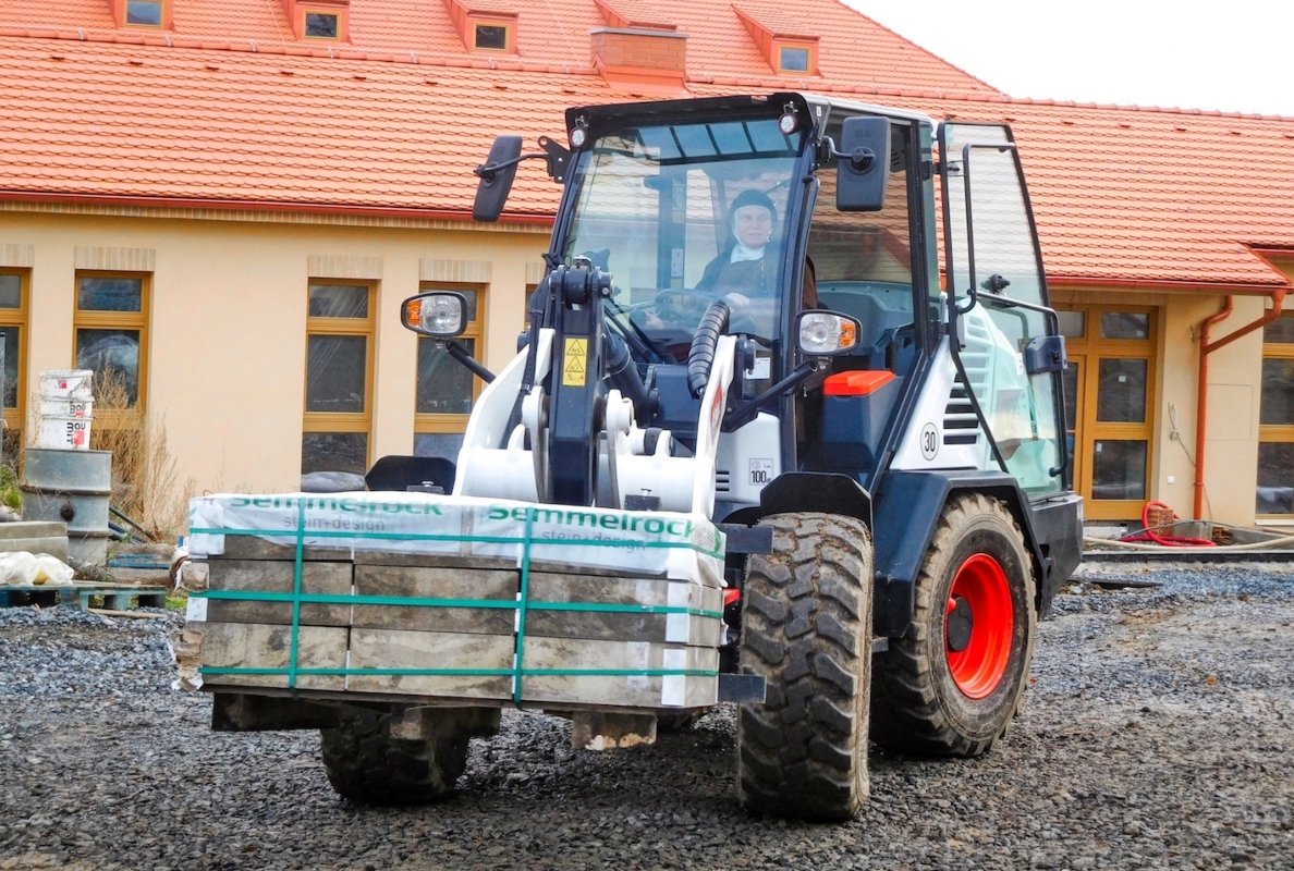 New Bobcat L85 Compact Wheel Loader Helps Build Convent