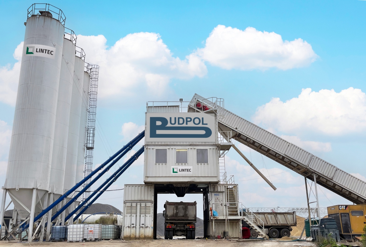 Budpol’s Lintec CC3000D Containerised Concrete Mixing Plant at work on the A18 highway in southwestern Poland