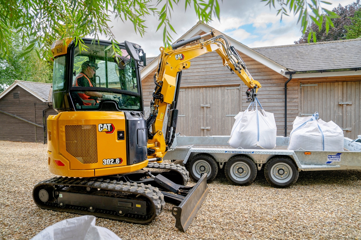 Cat® 302.6 mini excavator