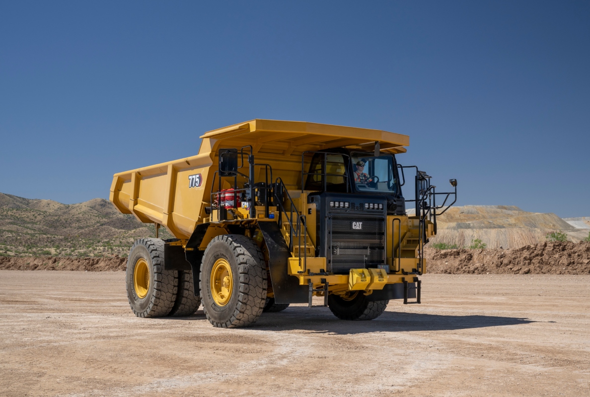 Cat 775