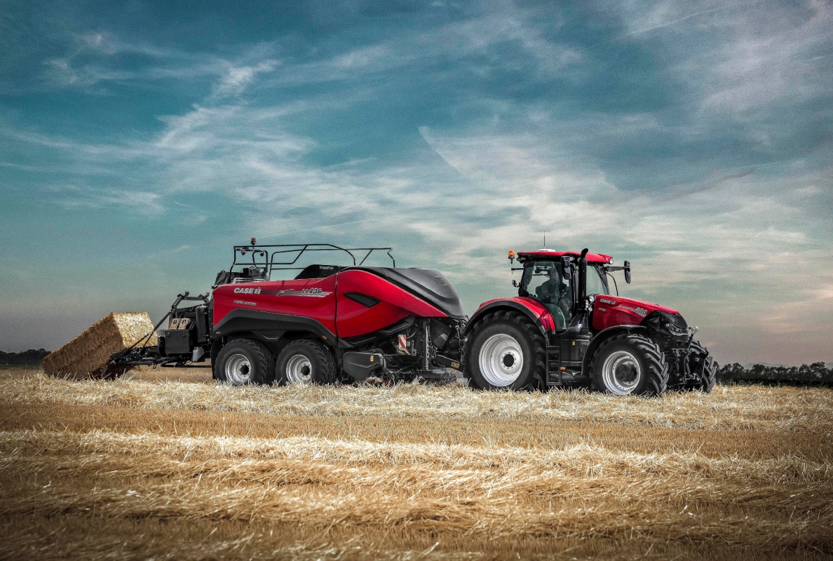 CASE IH Optum 300 CVXDrive with LB 436 HD