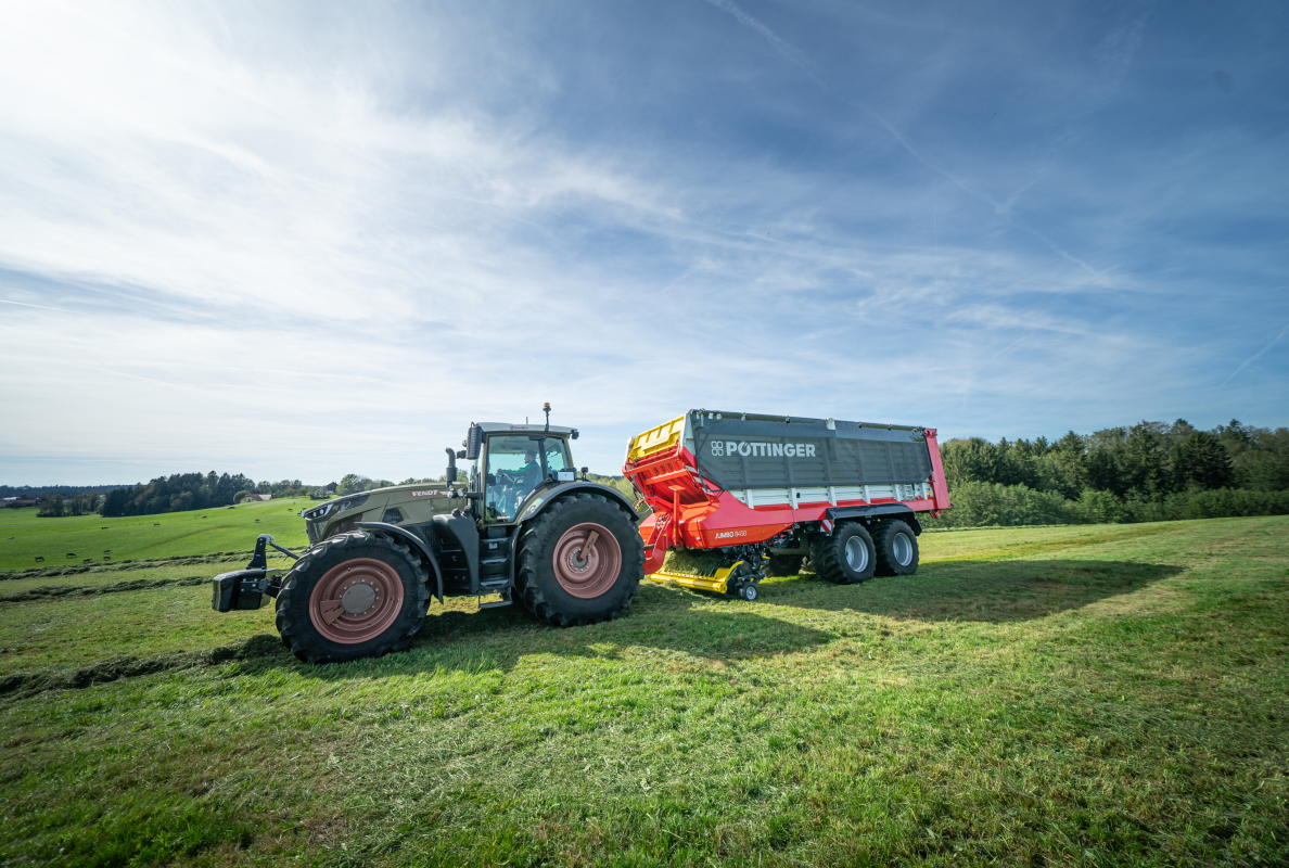 The new JUMBO 8450 with short-chop chopping system