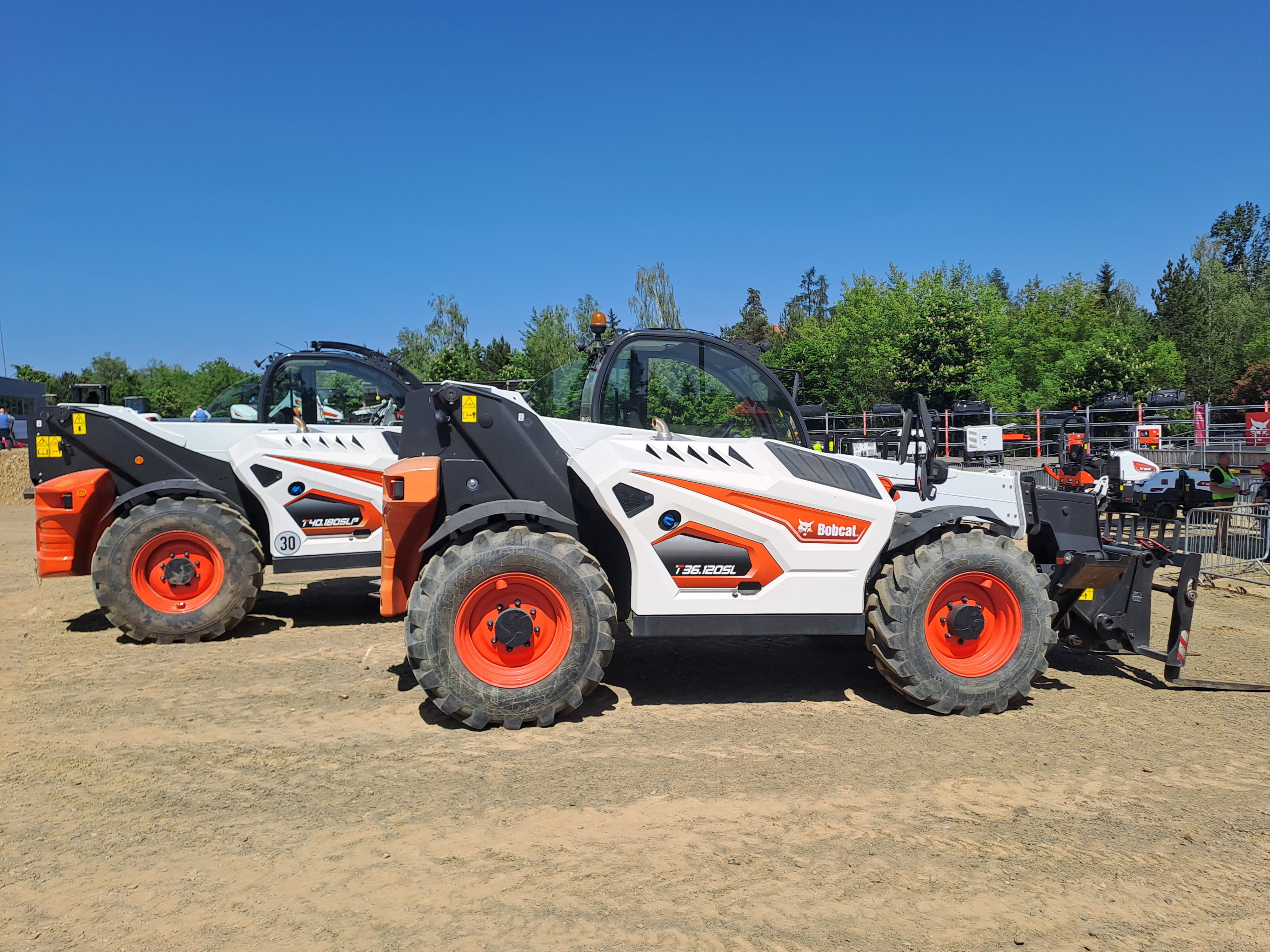 The Bobcat T36.120SL and T40.180SLP telehandlers showcased their lifting capacities and reach.