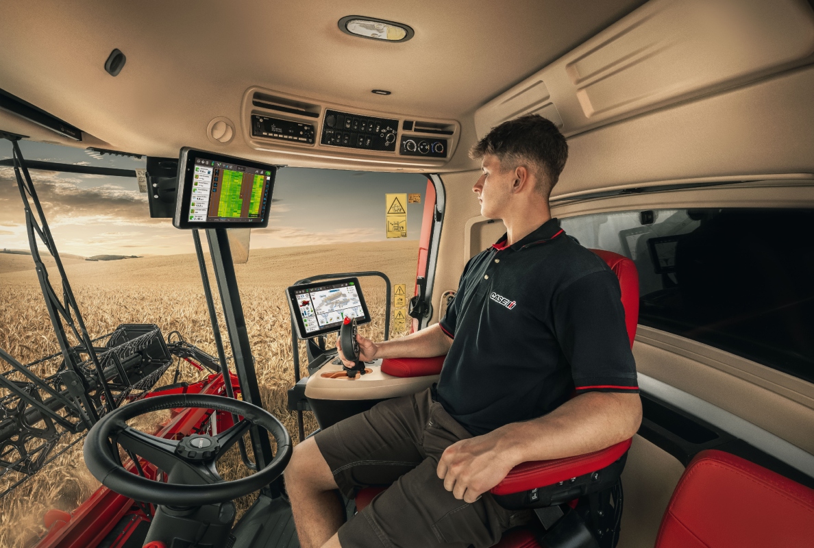 Case IH Updates Axial-Flow 160 Series with Advanced Technology