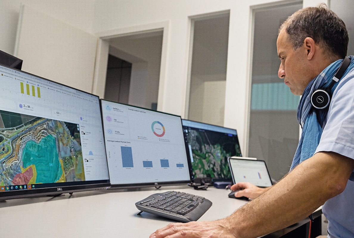 VisionLink® Productivity Machine & Jobsite Productivity Insights.