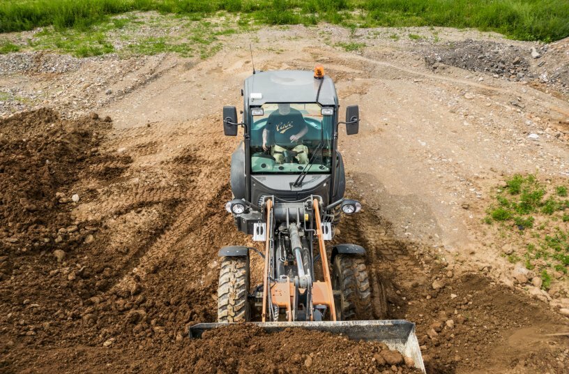 CASE launches F-Series Evolution compact wheel loaders with enhanced control and higher speeds