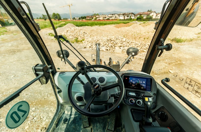CASE launches F-Series Evolution compact wheel loaders with enhanced control and higher speeds