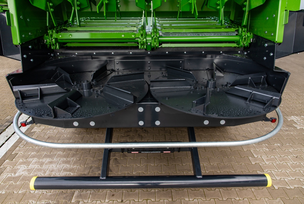 1,100 mm disk diameter on a