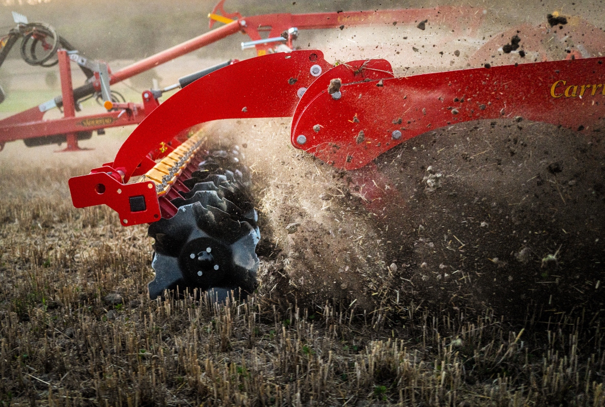 Väderstad unveils a new front tool that maximises the tillage intensity of Carrier XT and Carrier XL