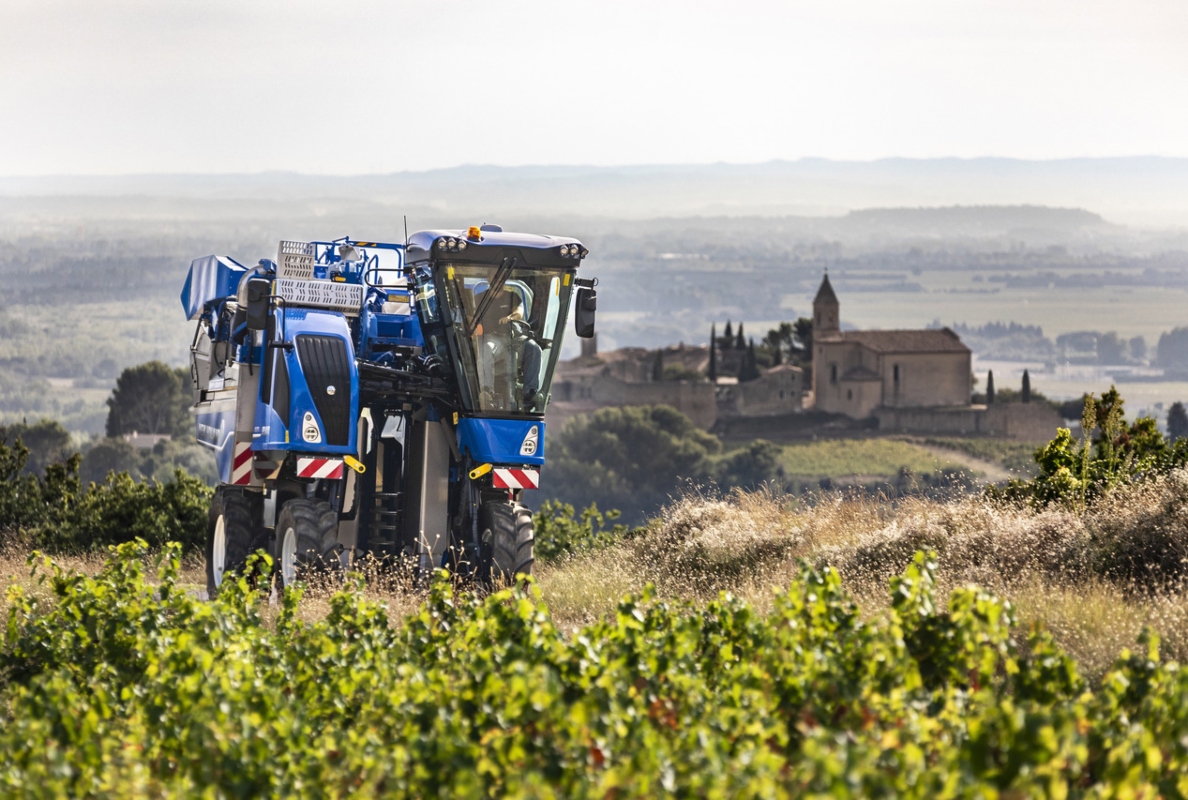 New Holland Braud compact grape harvesters
