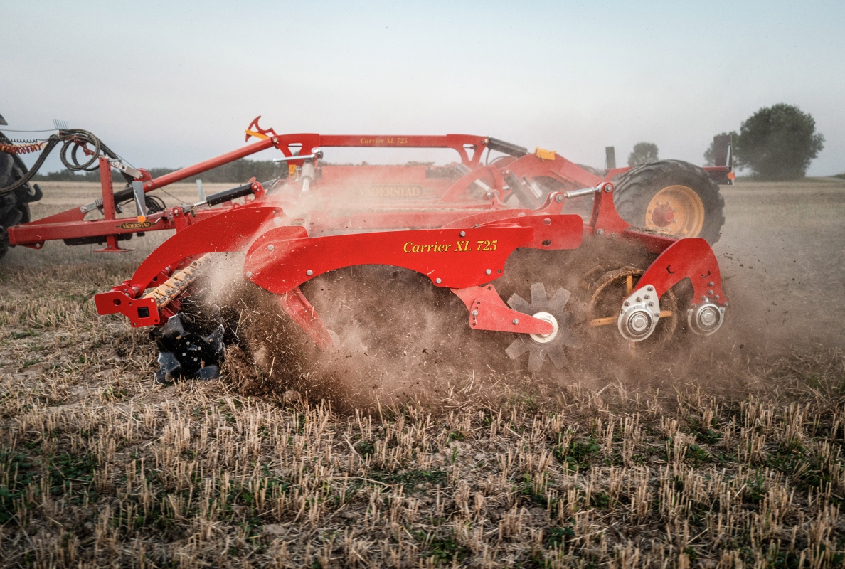 Väderstad unveils a new front tool that maximises the tillage intensity of Carrier XT and Carrier XL