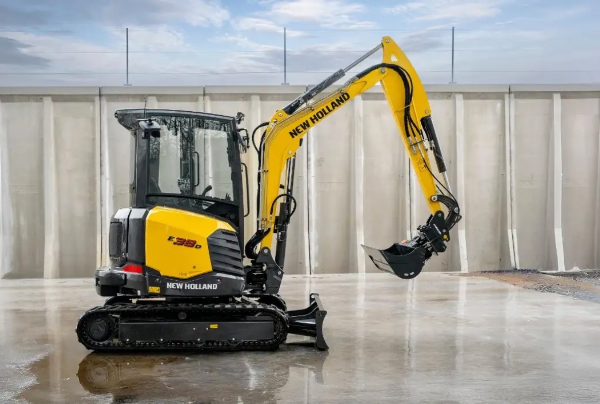 New Holland Construction E38D
