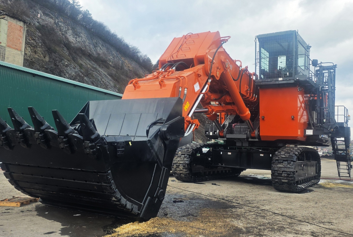First electric Hitachi ultra-large excavator in south-east Europe modernises production and reduces emissions in Montenegro mine
