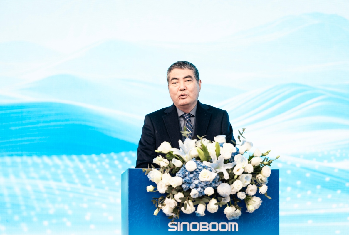 Steven Liu gives his speech