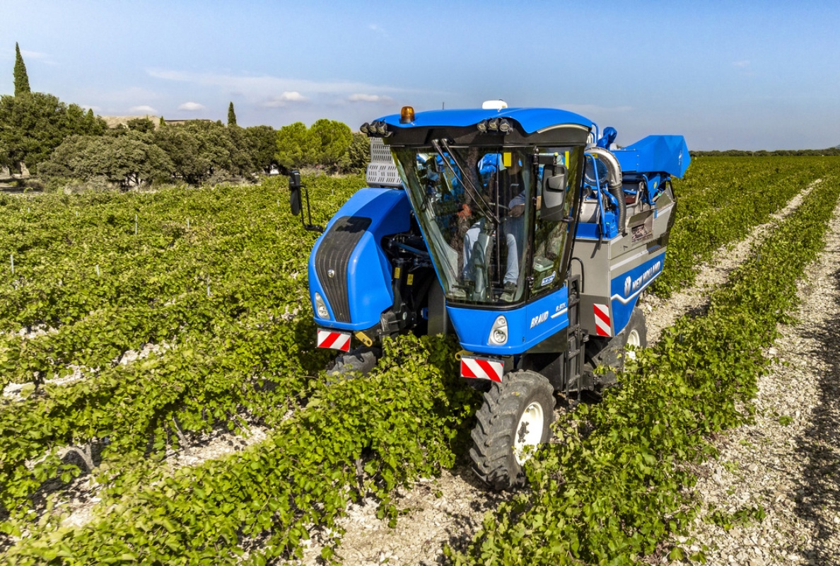 New Holland Braud compact grape harvesters