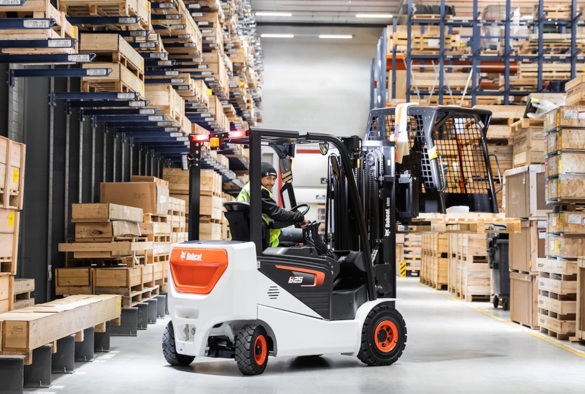 Bobcat Electric Forklift B25NS