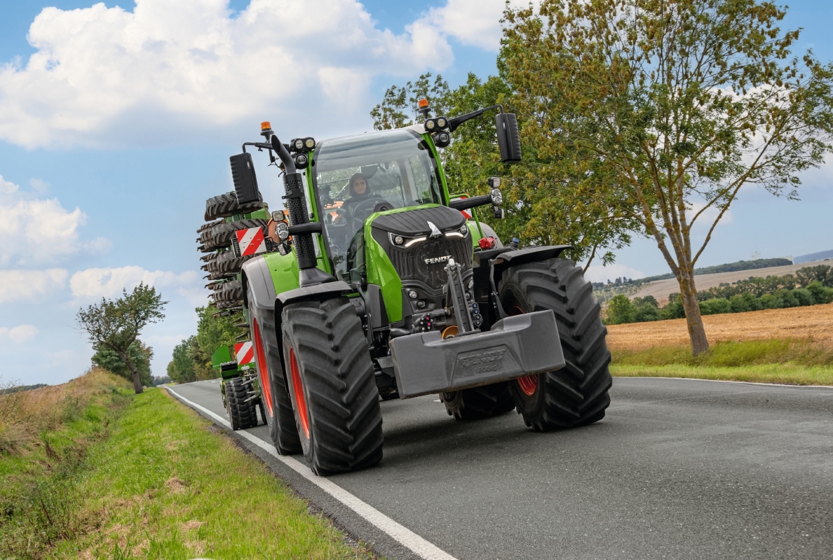 Fendt 728 Vario achieves top score in DLG PowerMix test