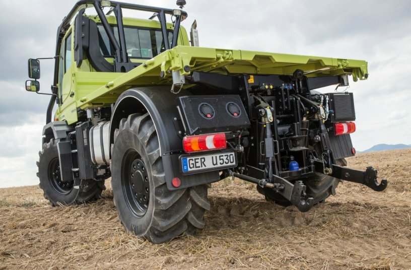 The Unimog for modern agriculture: three implement carriers at Agritechnica