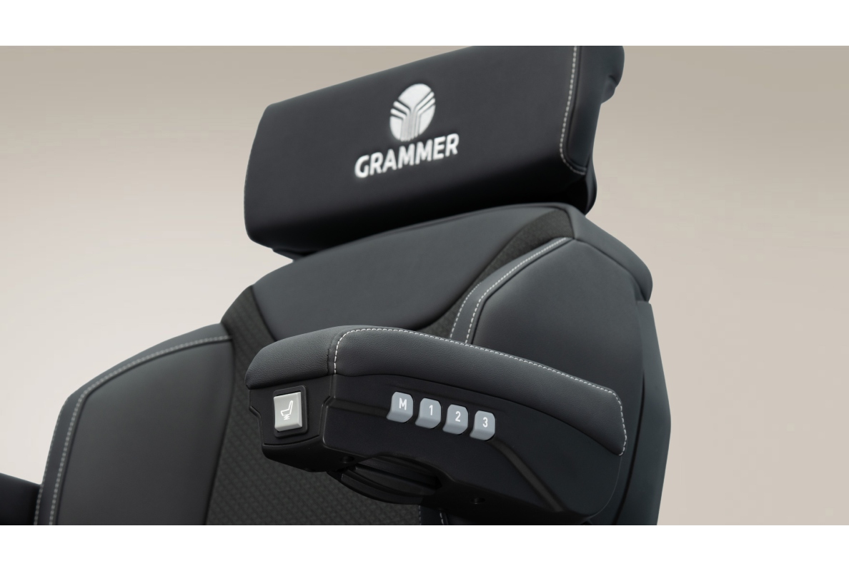 Fully electric ten-way seat adjustment: The newly developed driver seat Maximo XT