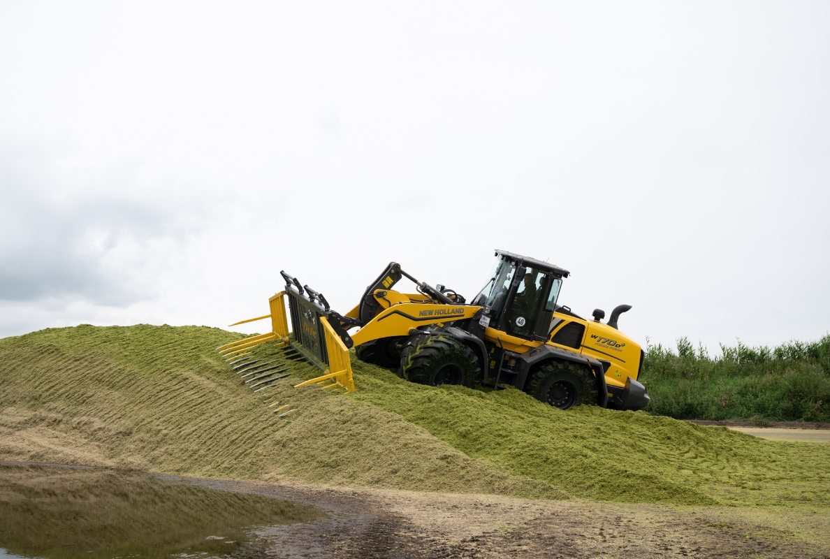 New Holland W170D Forage Power