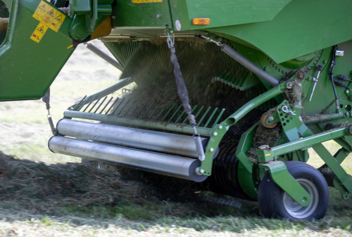 Uniform contact pressure thanks to mechanical pick-up relief
