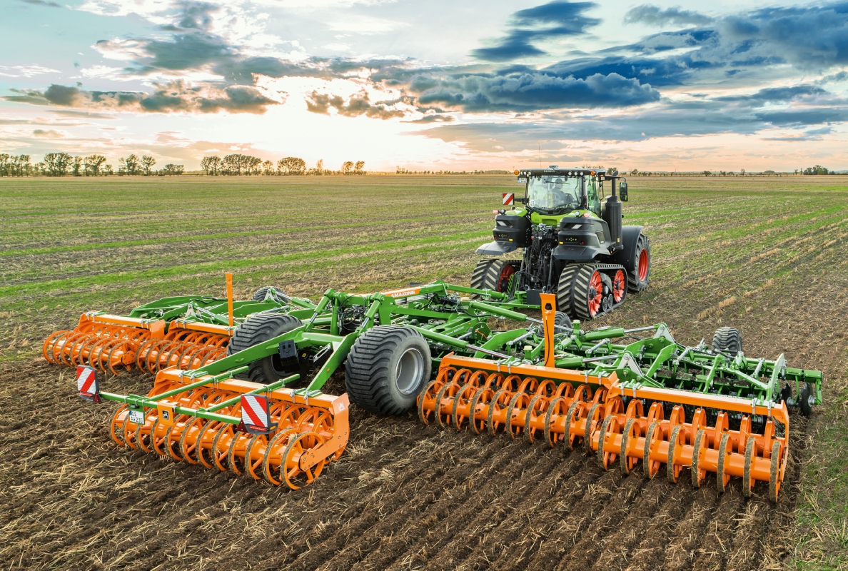 New: Catros+ 12003-2TX with integrated TX chassis thanks to new 5-part folding mechanism.