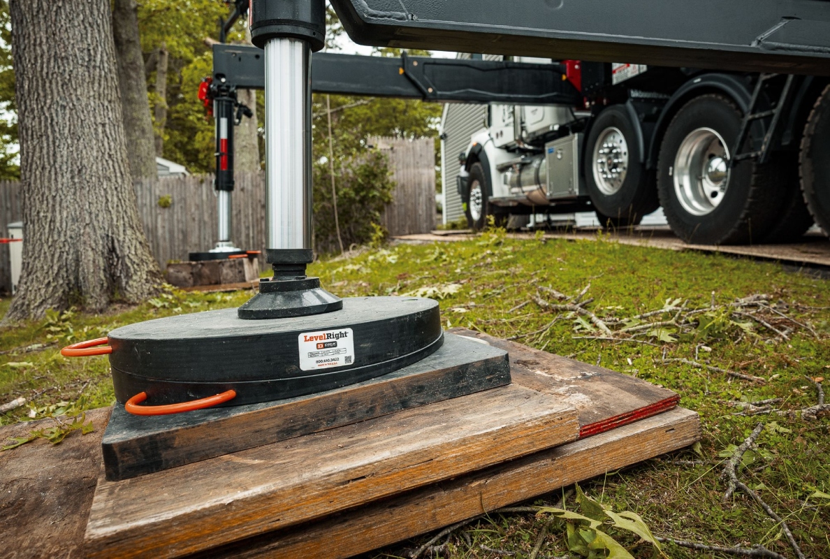 DICA to Showcase Expanded LevelRight Outrigger Pad Line at The Utility Expo 