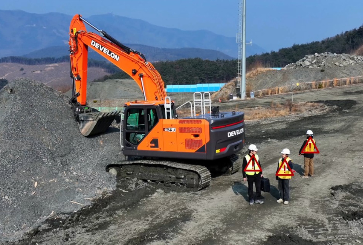 Develon Raises Site Safety to New Levels