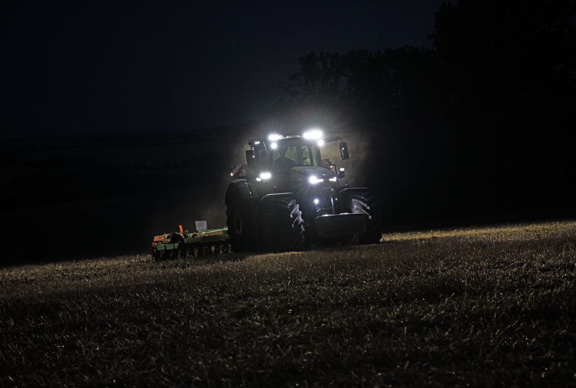 Makes the working day a pleasure. Fendt 800 Vario