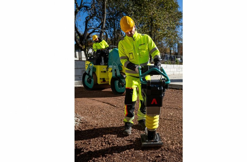 The newly designed, large control elements allow the ATR 59 to be held securely and guided precisely.