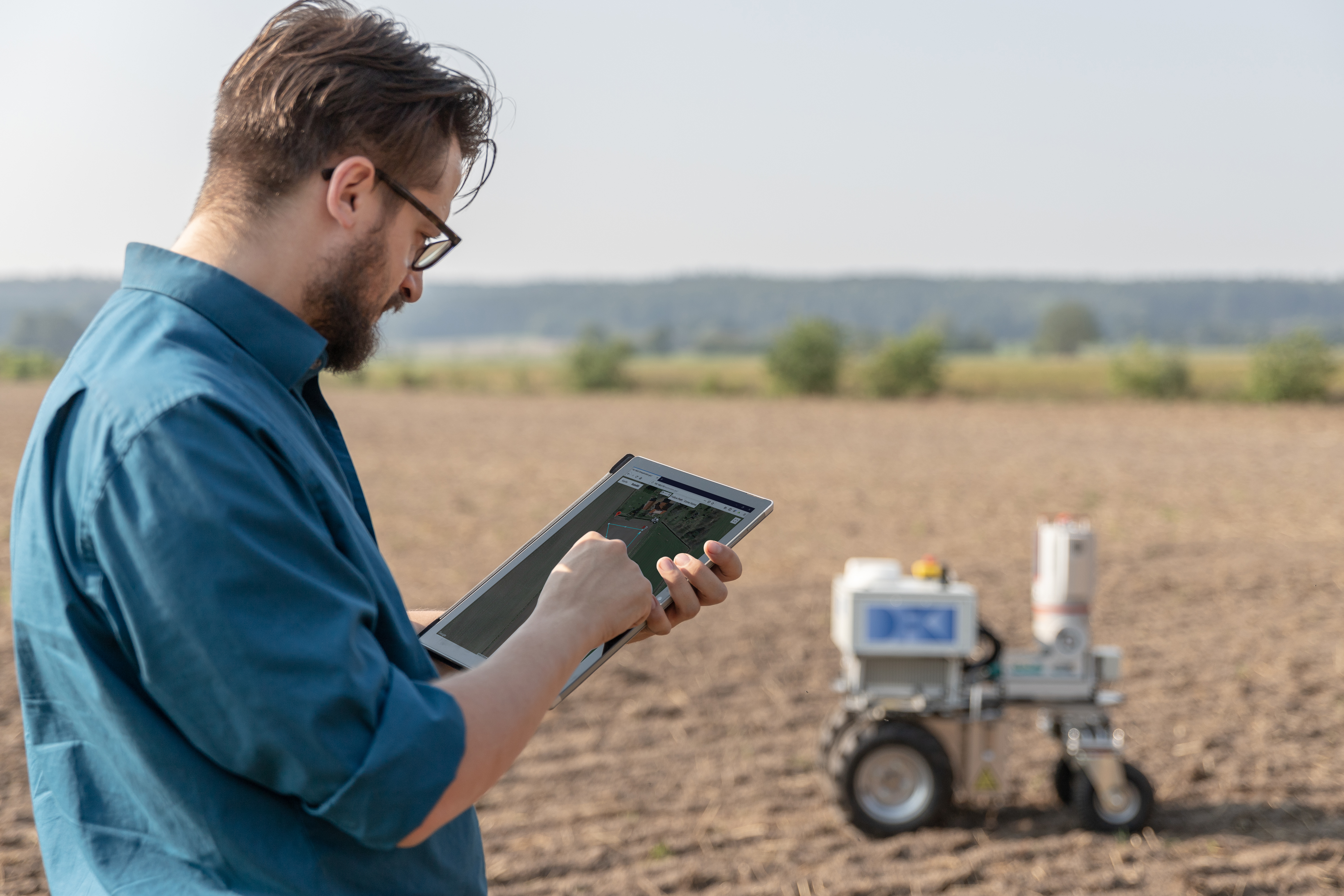 Based on innovative agricultural technology, the Agri-Gaia project explores the use of AI in agriculture. Copyright: DFKI GmbH, Foto: Annemarie Popp