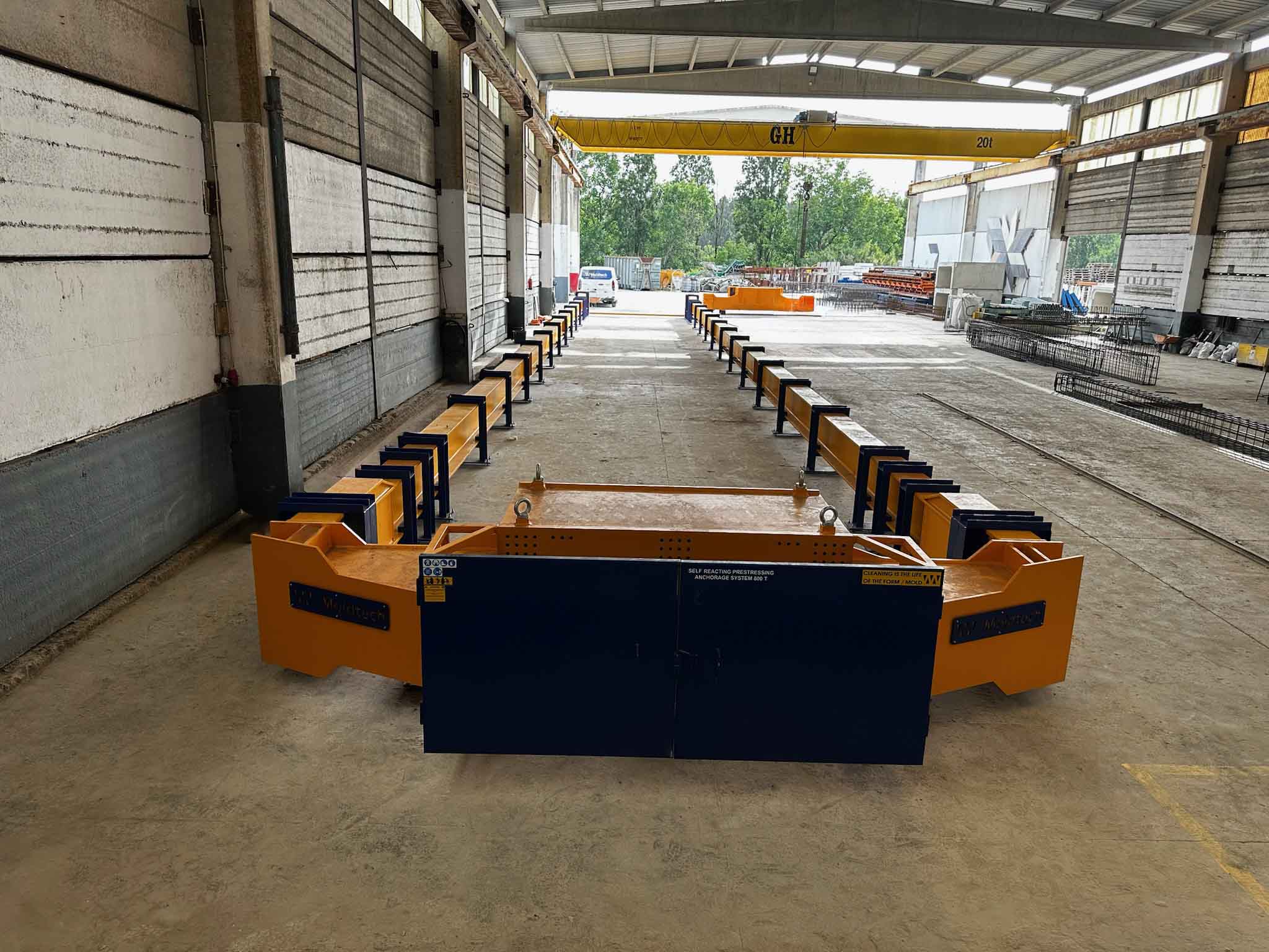 800-ton prestressing bed by Moldtech