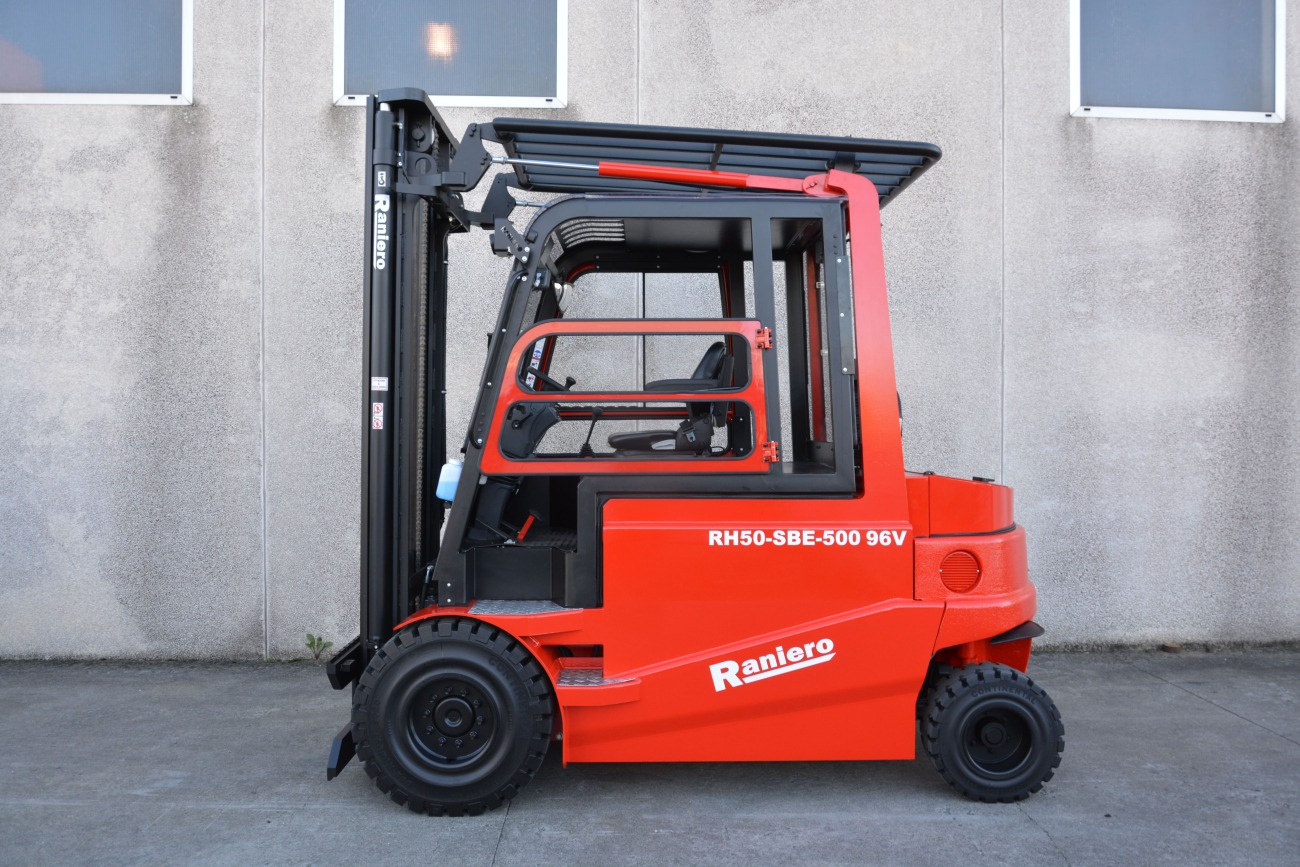 The new RH forklift configuration for the recycling sector