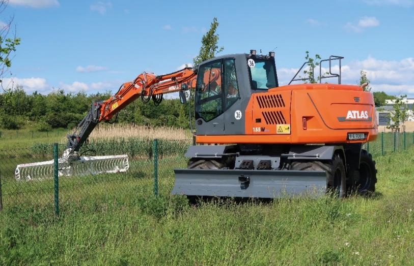 ATLAS wheeled excavator 155W Bigfoot
