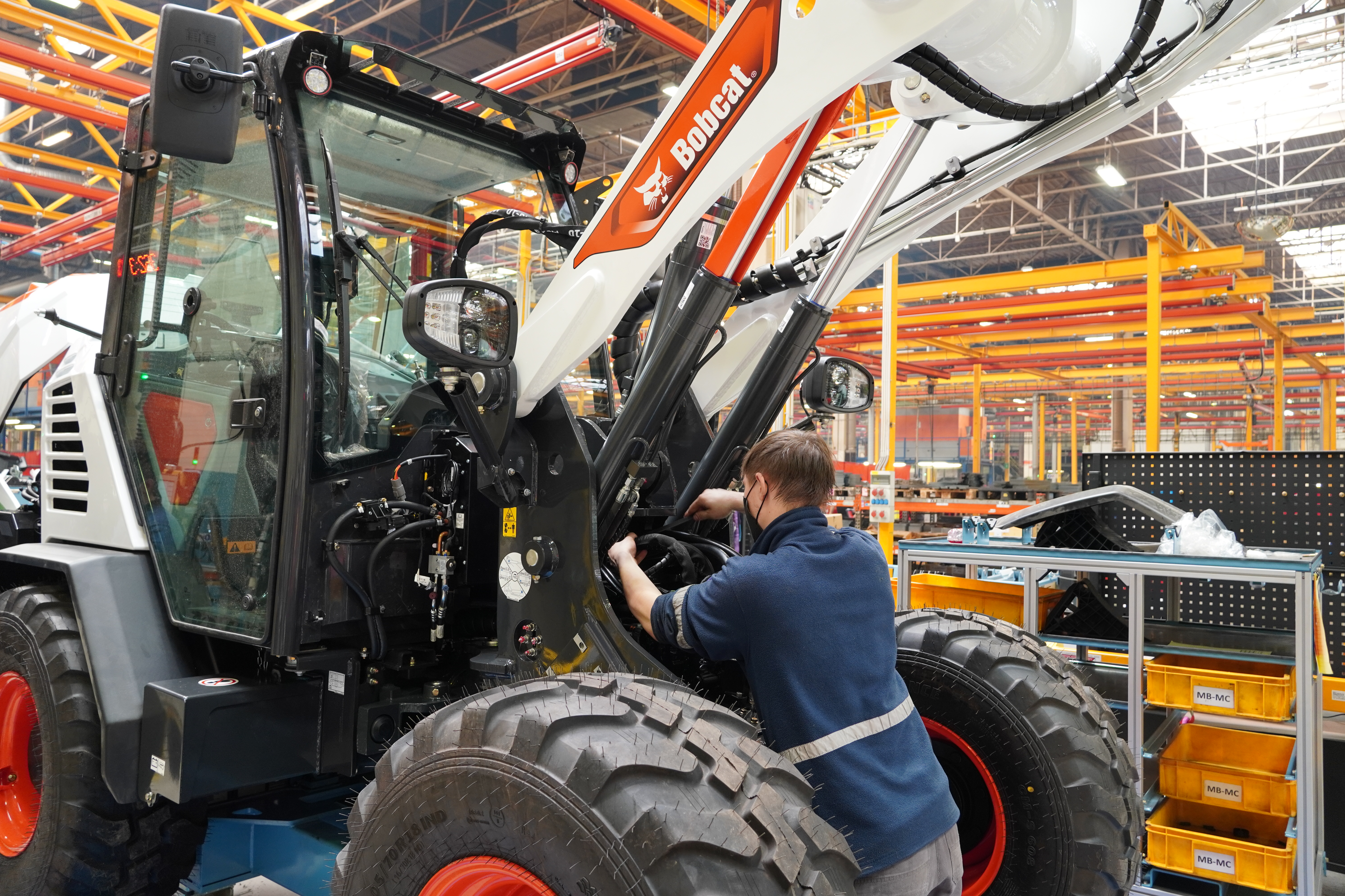 Bobcat CWL production line