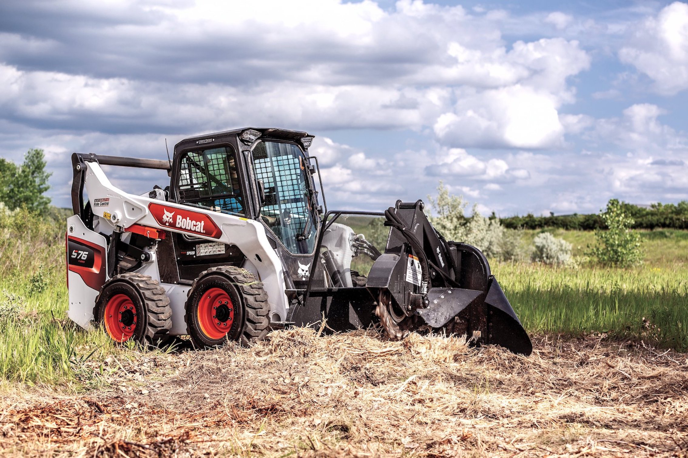 Bobcat S76 stump grinder