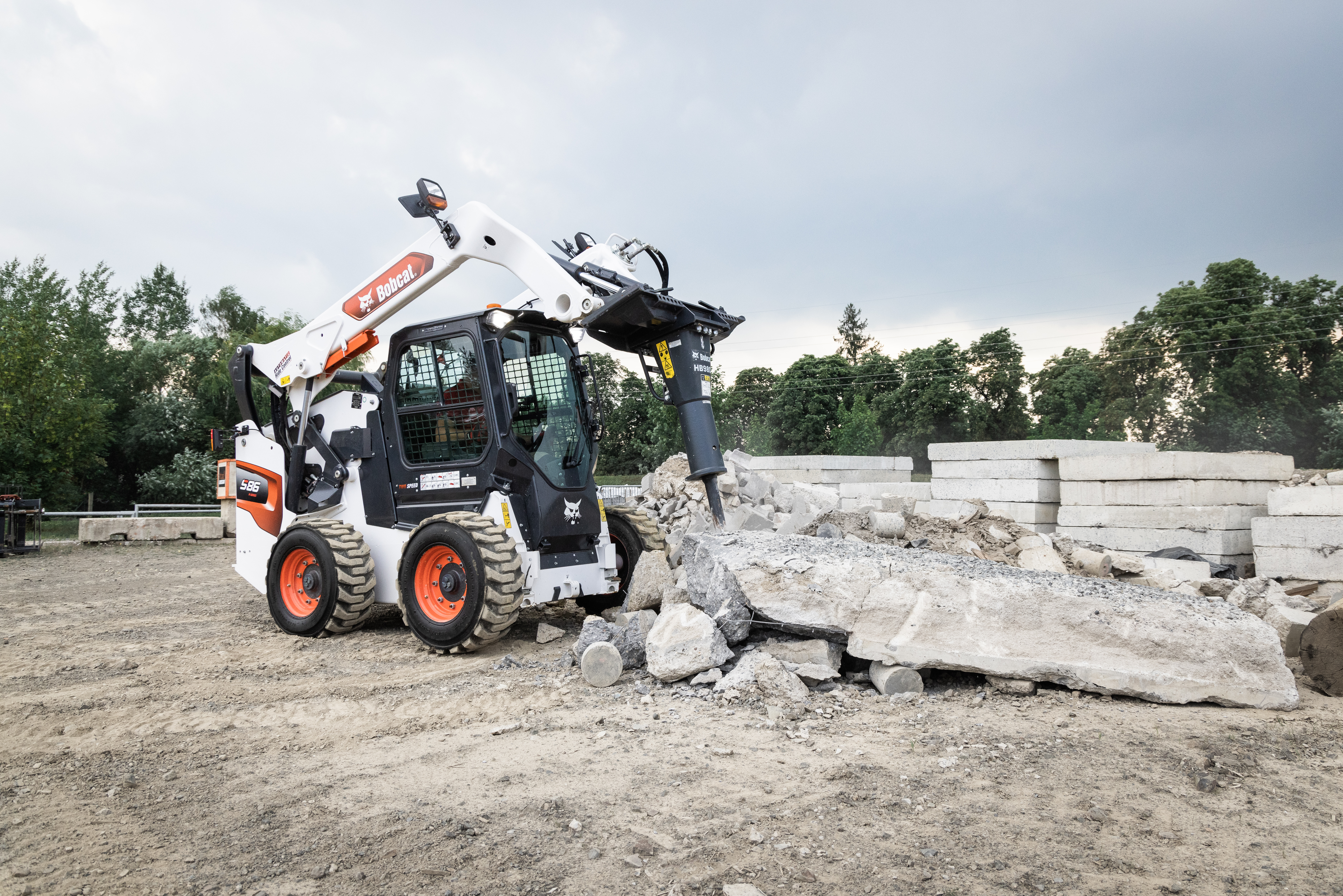 Bobcat S86 R-series skid steer loader