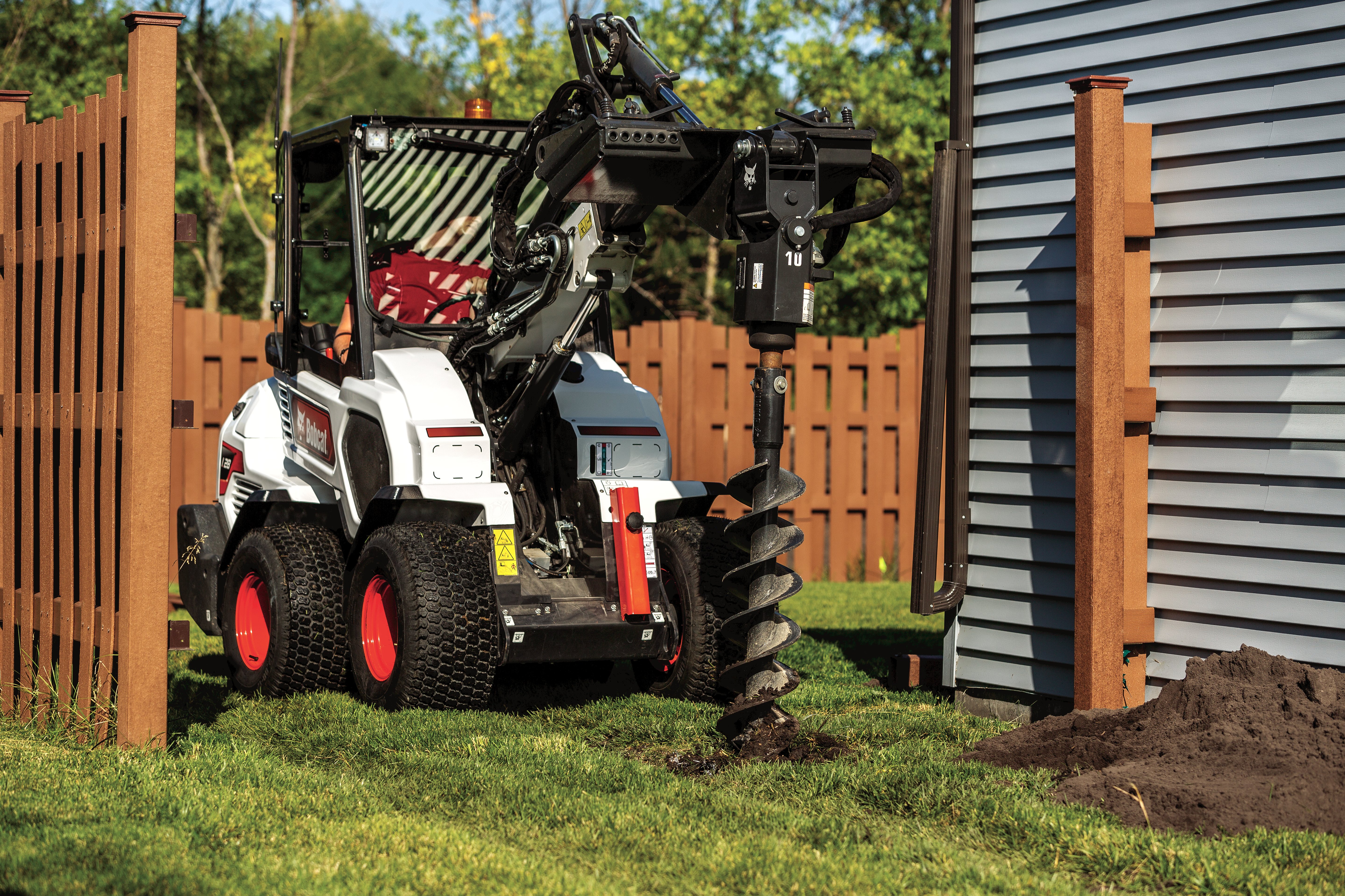 Bobcat Small articulated loader L28