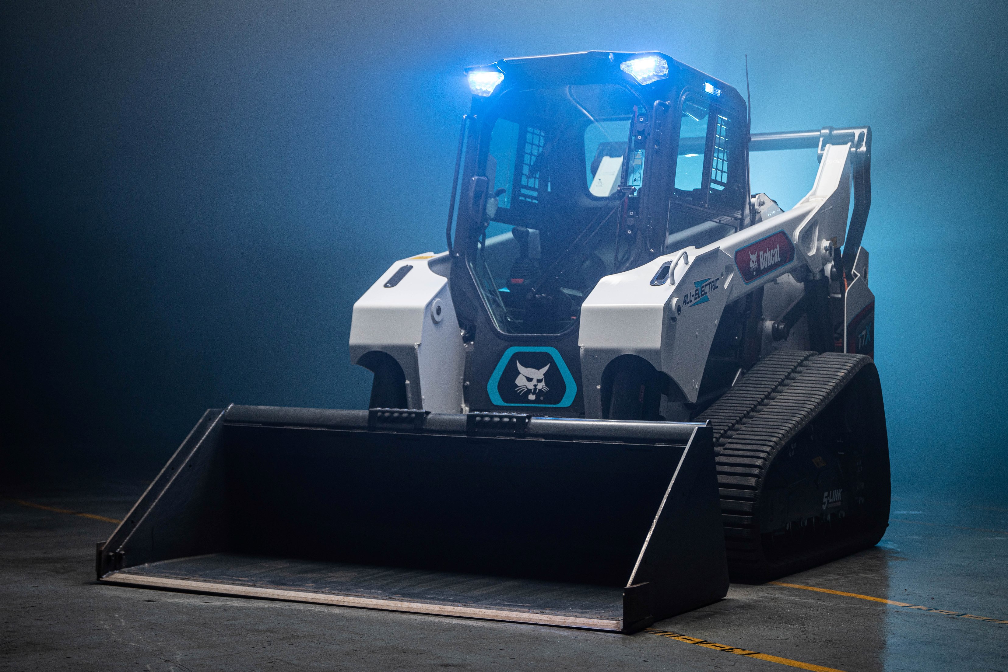Bobcat T7X Compact Track Loader